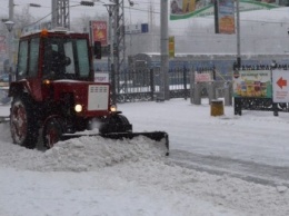 На ликвидацию последствий сильных снегопадов уже привлечено около 1 тыс. Одесских железнодорожников