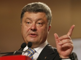 Порошенко: украинцам до конца года должны повысить зарплаты и пенсии