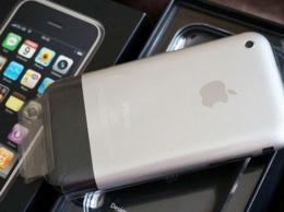 «Это было настоящее чудо!» Владельцы iPhone вспоминают первый смартфон Apple