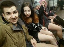 Людям без штанов не удалось "подорвать" московское метро