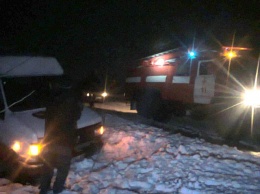 На дорогах Николаевщины спасатели трижды за сутки вытаскивали авто из кюветов