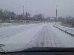 В прифронтовом Лисичанске снег и гололед отрезал восточную часть города