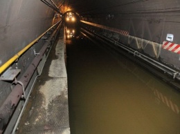 В Москве «голубую» ветку метро затопило из-за ливня