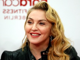 Мадонна шокировала очередной выходкой