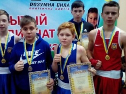Добропольские боксеры привезли первые места с областных соревнований