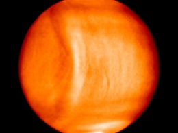 В атмосфере Венеры были замечены гигантские волны