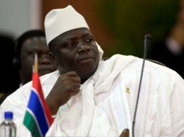 Президент Гамбии отказался выполнять ультиматум и уступать кресло