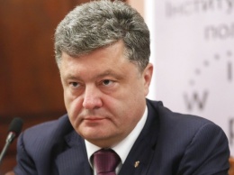 Порошенко призвал Запад предоставить Украине 1240 ракетных комплексов Javelin