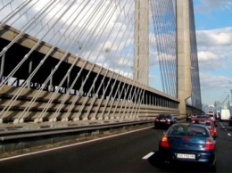 Водителей предупреждают о пробках на Южном мосту