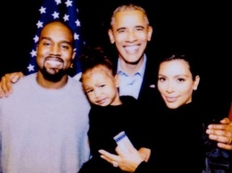 Дочь Ким Кардашян расплакалась на фото с Обамой