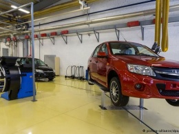 Российский АвтоВАЗ прекратил поставки автомобилей в Украину