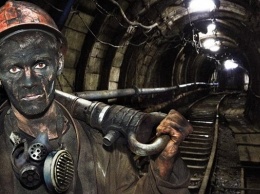 Во Львовской обл. в результате обвала породы травмирован работник шахты
