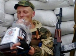 В «ДНР» хотят запретить продавать алкоголь «военнослужащим» в форме
