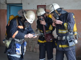 Спасатели ликвидировали условный пожар на заводе «Зоря-Машпроект»