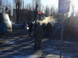 Под Киевом проходит протест против повышения цен на проезд в маршрутках