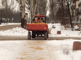 Фотофакт: в Доброполье заработали коммунальные службы