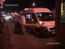 ДТП в Киеве: на Харьковском шоссе автобус протаранил такси Daewoo Lanos. ФОТО