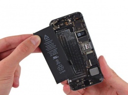Большая часть владельцев iPhone не знают о возможности замены батареи