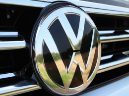 «Климатическое» лобовое стекло получат автомобили Volkswagen
