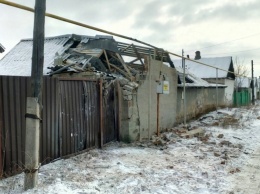 В Донецке в результате обстрелов повреждены жилые дома