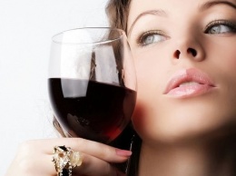 Ученые: В алкоголизме следует обвинять своих возлюбленных