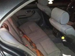 На Закарпатье пьяный мужчина устроил стрельбу на автостоянке