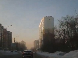 В Томске видеорегистратор снял прыжок руфера с 17-этажного дома