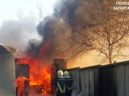 В Днепровском районе взорвалась машина