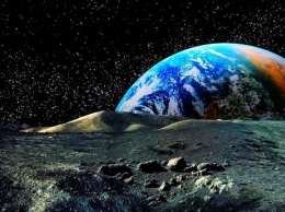Ученый установил, когда Луна упадет на Землю