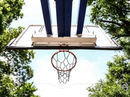 Баскетбольные площадки в Одессе опасны для здоровья игроков
