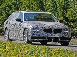 Универсал BMW 5-Series Touring 2017 «зашпионен» в массивном камуфляже