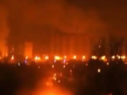В Донецке произошел громкий взрыв и загорелся рынок: появились фото