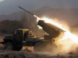 Под Мариуполем боевики выпустили 100 снарядов из РСЗО "Град"