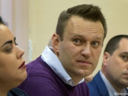 Навальный открыл свой предвыборный штаб в Санкт-Петербурге