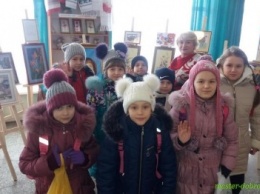 Добропольским младшеклассникам провели познавательную экскурсию в Центральной библиотеке