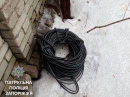 Житель Запорожья так и не смог унести украденный кабель