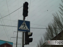 Из-за ремонтных работ водоканала в Николаеве второй день не работают светофоры на оживленном перекрестке