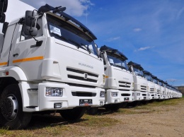 «КАМАЗ» в 2016 году заполнил своей продукцией половину грузового авторынка РФ
