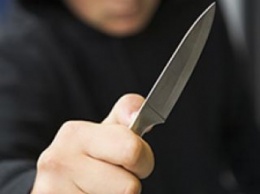 Пьяный преступник ударил женщину ножом