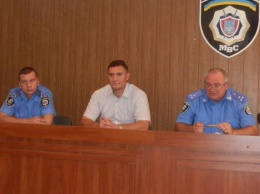 Полиция полицией, а милиция Днепродзержинска продолжает работать