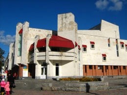 Заброшенное бомбоубежище под кукольным театром в Полтаве (фото)