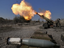 За сутки террористы 106 раз обстреляли позиции сил АТО, 78 из них - вблизи Донецка