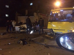 В Севастополе пьяная женщина-водитель устроила ДТП с автобусом