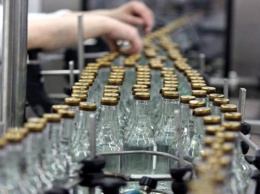 Украина в январе сократила производство водки на 18%