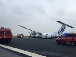 В Амстердаме аварийно сел самолет