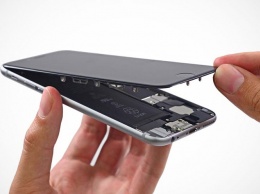 Apple будет ремонтировать по гарантии iPhone с неоригинальными экранами