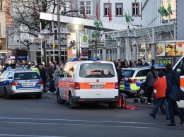 Наезд машины на людей в Германии: появилось трагическое известие
