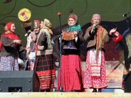 Масленица в Севастополе: песни, танцы, конкурсы и хороводы (ФОТО)