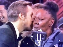 Поцелуй туристки на Оскаре стал мемом