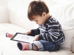 Двухлетний москвич запер отца на балконе, чтобы поиграть в его iPad